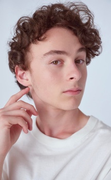 Wyatt Oleff
